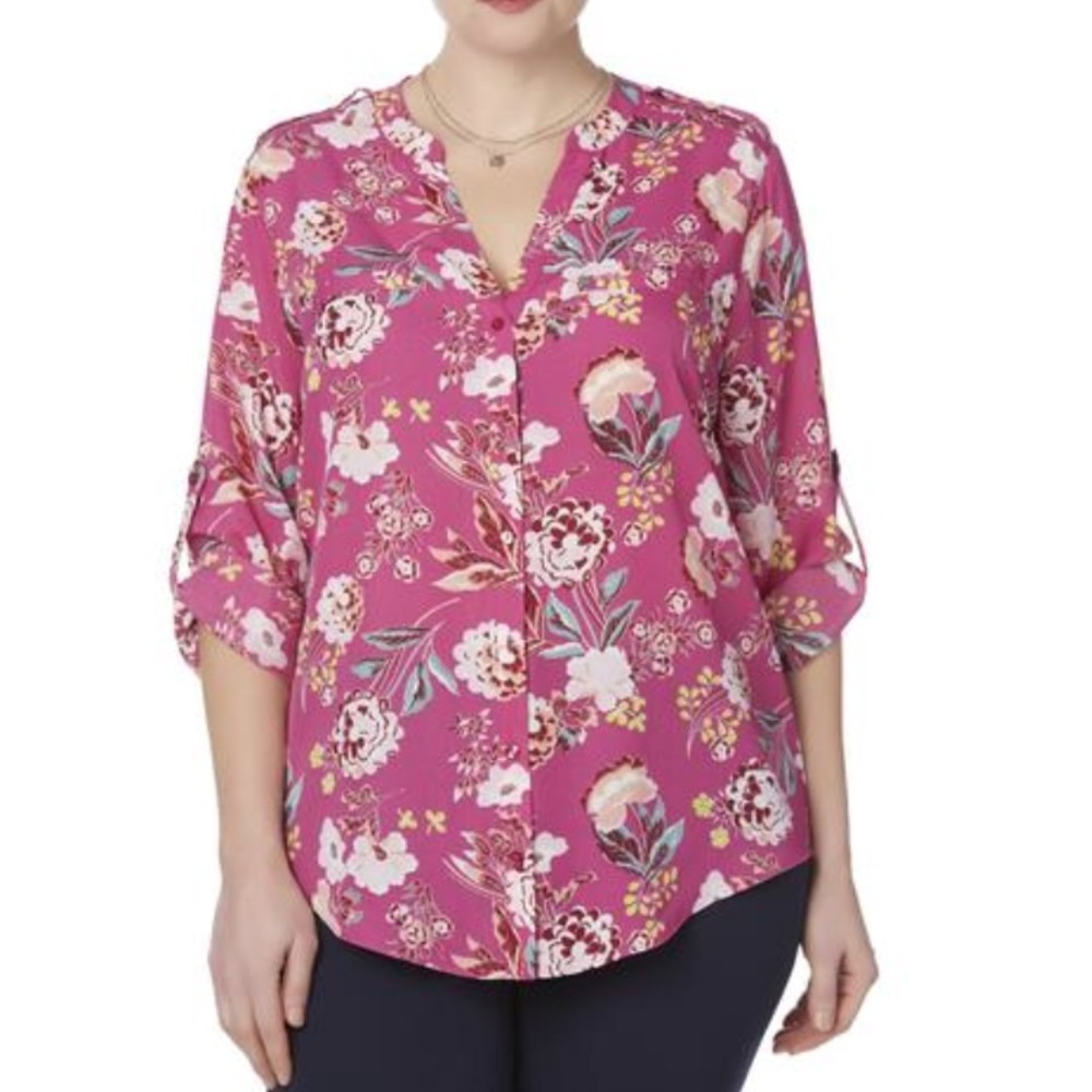 NWT Plus Size Pink Floral Button Up Blouse